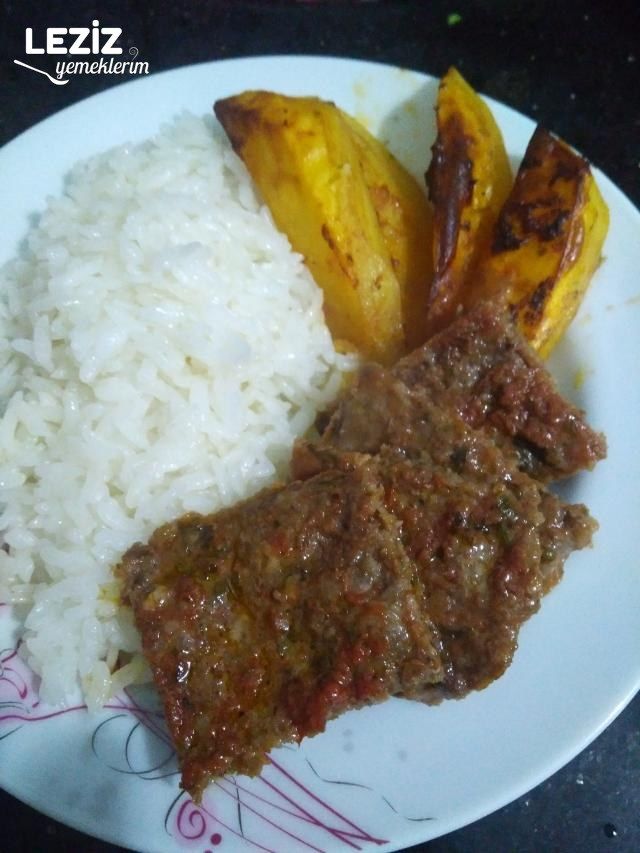 Ev Yapımı Tepsi Kebabı