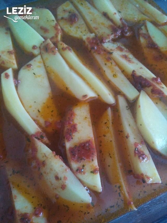 Ev Yapımı Tepsi Kebabı