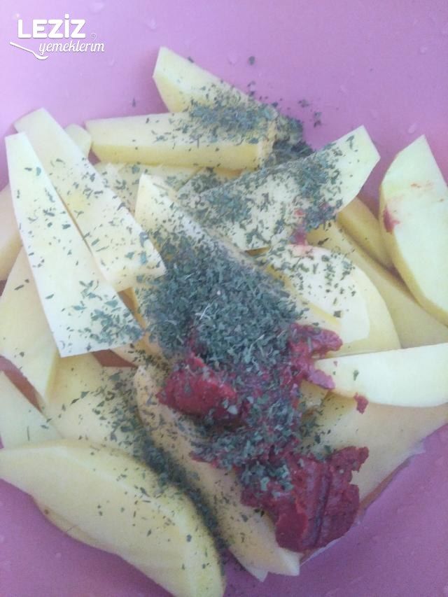 Ev Yapımı Tepsi Kebabı