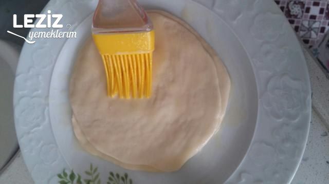 El Açması Peynirli Börek Tarifi
