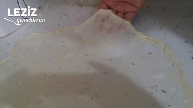El Açması Peynirli Börek Tarifi