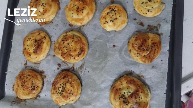 El Açması Peynirli Börek Tarifi