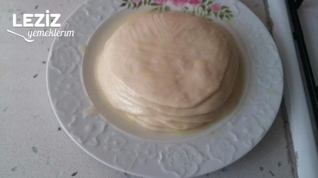 El Açması Peynirli Börek Tarifi