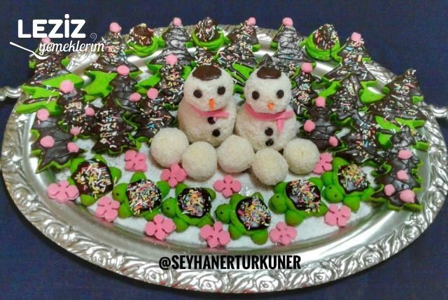 Çam Ağacı Şeklinde Kurabiye Leziz Yemeklerim