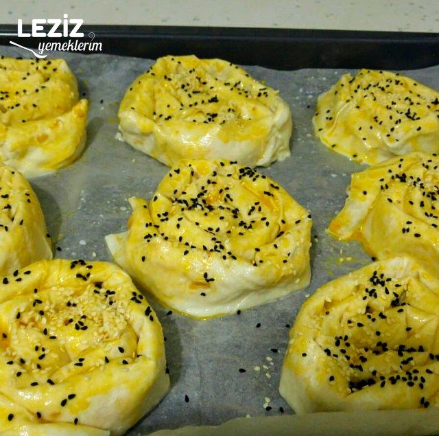 Sodalı Yalancı Boyoz Böreği (Gül Böreği)