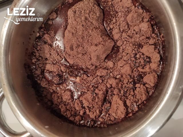 Kedidilli  Çikolatalı Pasta (Çok Lezzetli)