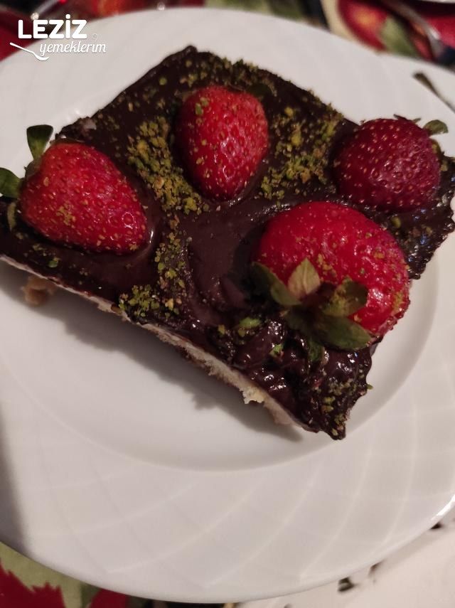 Kedidilli  Çikolatalı Pasta (Çok Lezzetli)