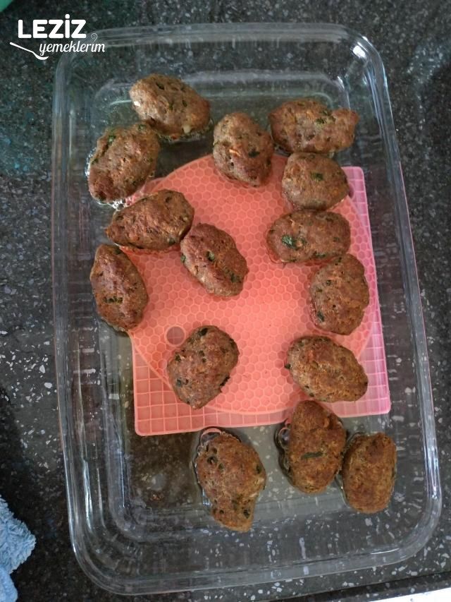 Fırında Patatesli Köfte (Mutlaka Deneyin)