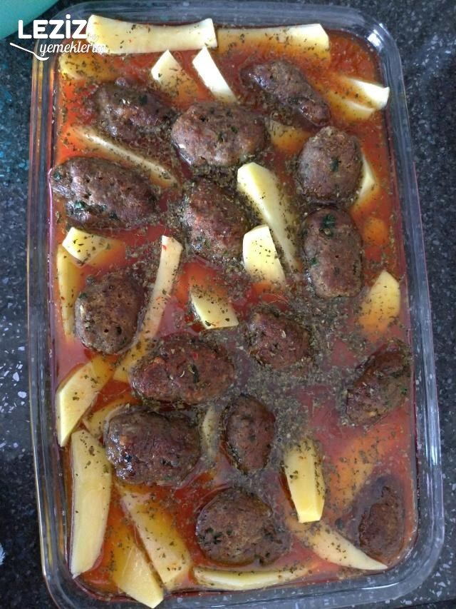 Fırında Patatesli Köfte (Mutlaka Deneyin)