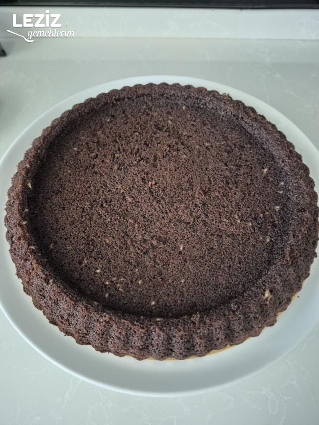 Çikolatalatı Muzlu Pasta Tarifi