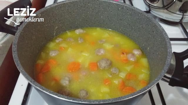 Nefis Ekşili Sulu Köfte Tarifi