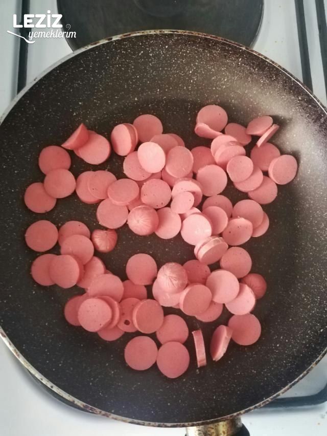 Sosisli Yumurta Tarifi