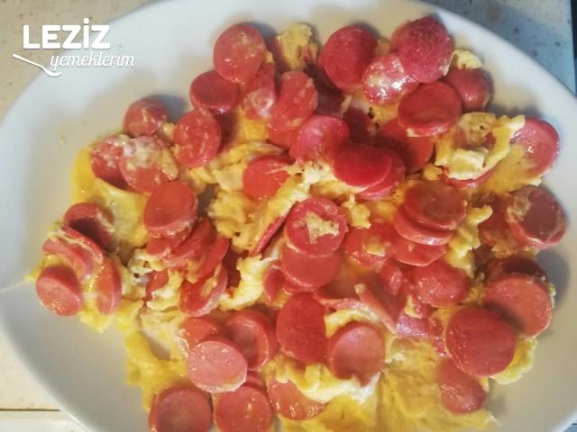 Sosisli Yumurta Tarifi
