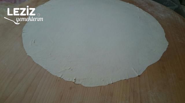 El Açması Kol Böreği