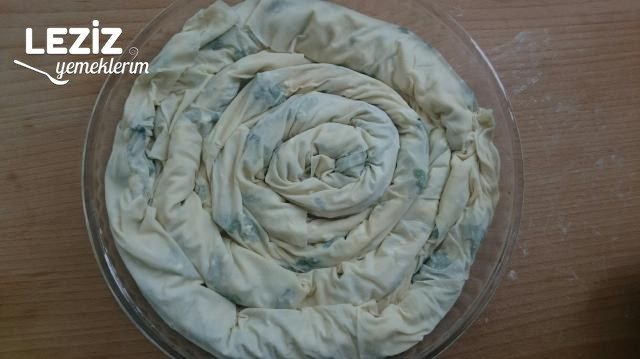 El Açması Kol Böreği