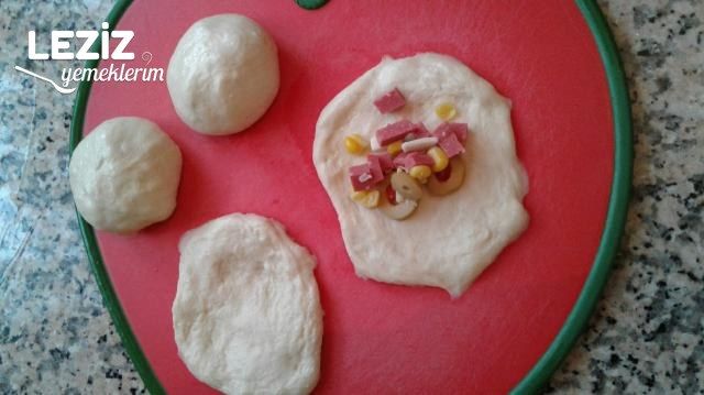 Pizza Poğaça Tarifi (Tüm Detaylarıyla)