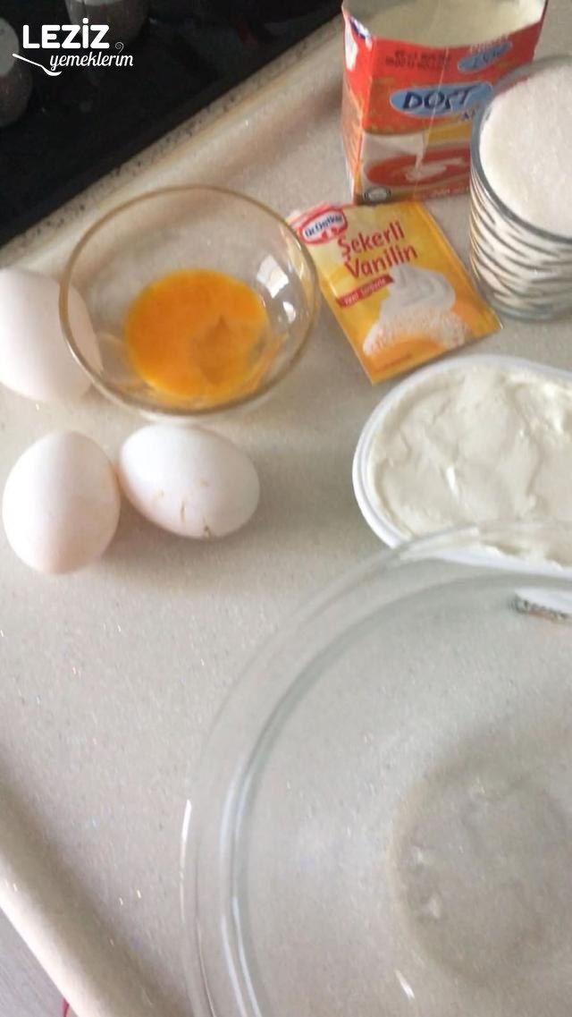 Böğürtlen Soslu Cheesecake