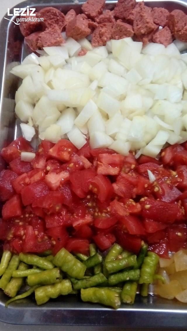 Dedenin Özel Sucuklu Kuru Fasulyesi