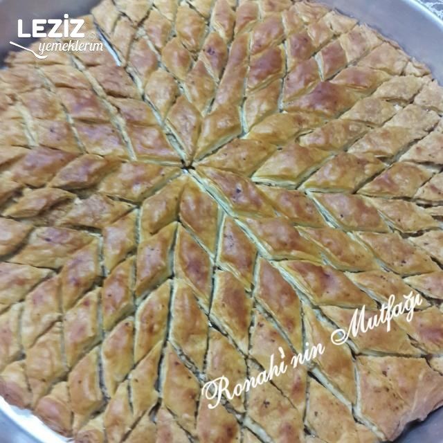 Ev Yapımı Baklava