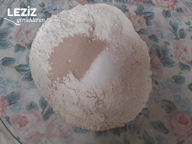Sütlü Mini Ekmek Tarifi