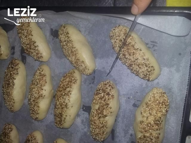 Simit Tadında Kaşarlı Poğaça