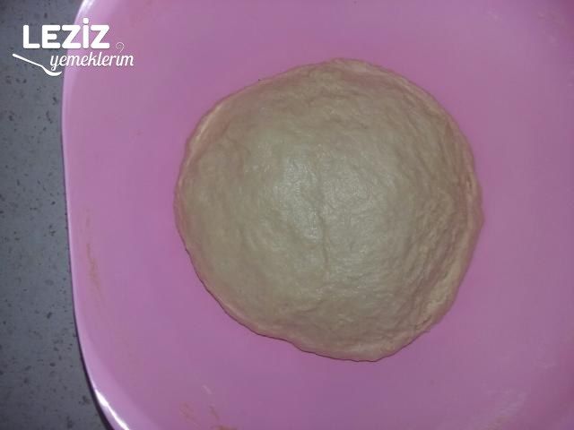 Simit Tadında Kaşarlı Poğaça