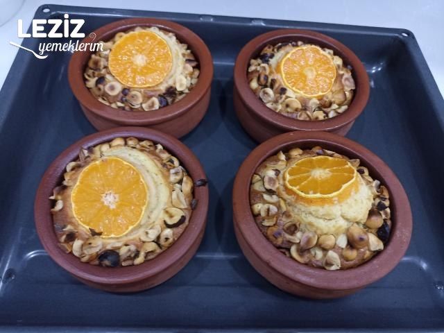 Porsiyonluk Güveçte Kek