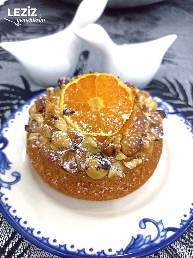 Porsiyonluk Güveçte Kek