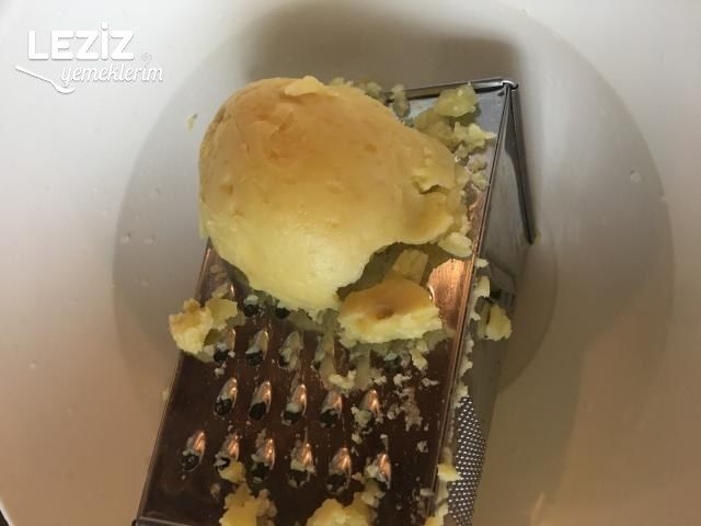 Kahvaltılık Patates Püreli Yumurta Tarifi
