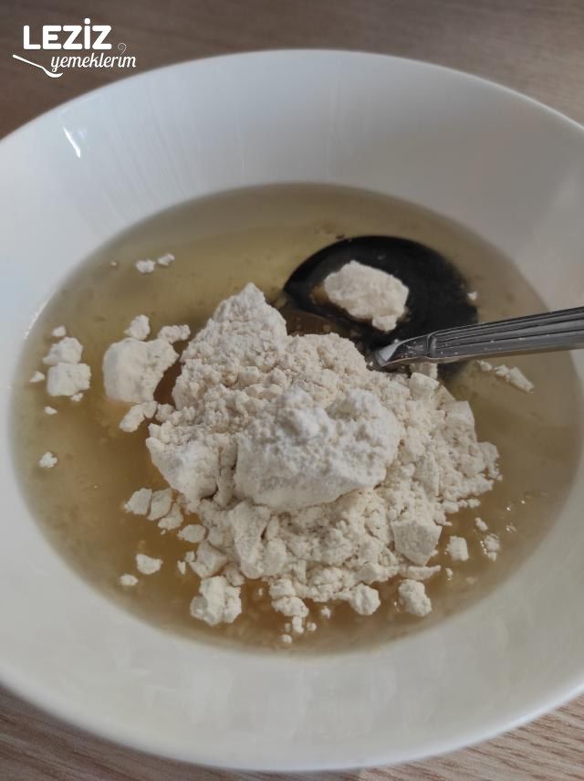 Kızartmadan Fırında Pastırmalı Börek