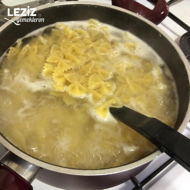 Peynirli Makarna Tarifi (Öğrenciler Ve Bekarlar İçin)