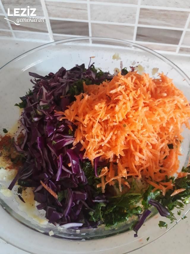 Karalahanalı Patates Salatası