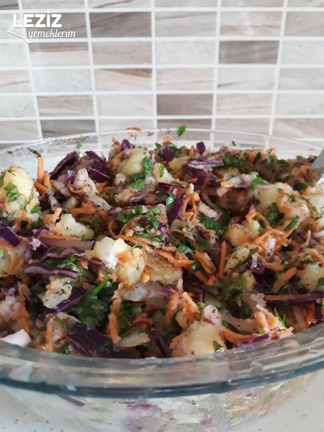 Karalahanalı Patates Salatası