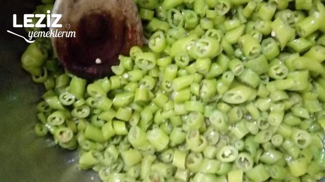 Yalçın'ın Nefis Kısırı (Bir Yiyen Bir Daha İsteyecek)