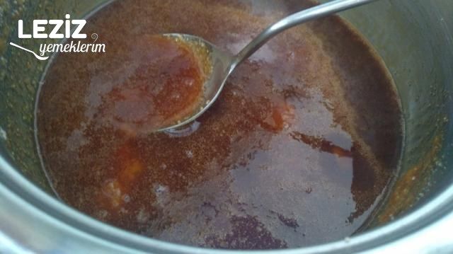 Karamelize Şerbetli Etimek Tatlısı