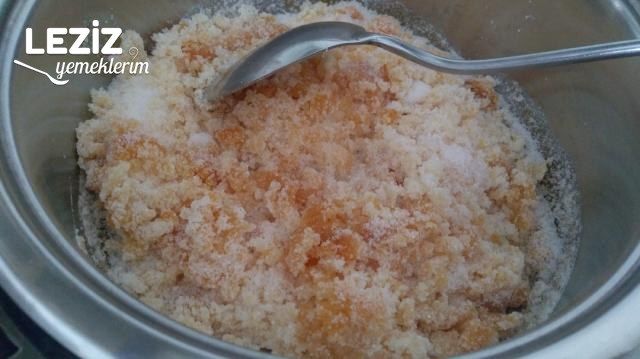 Karamelize Şerbetli Etimek Tatlısı