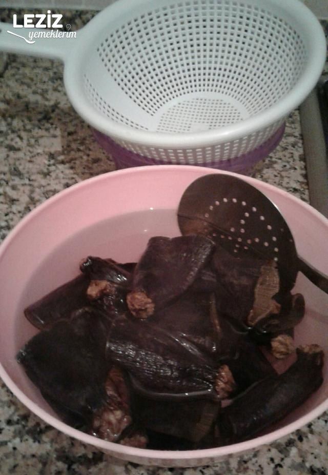 Kuru Patlıcan Dolması Nasıl Yapılır?