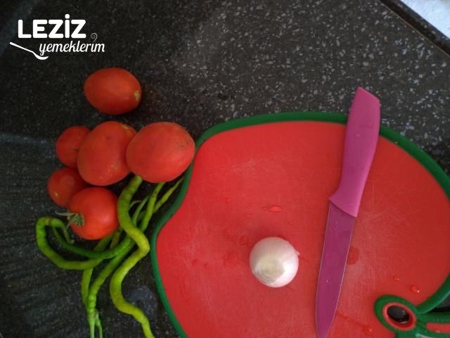 Soğanlı Leziz Menemen