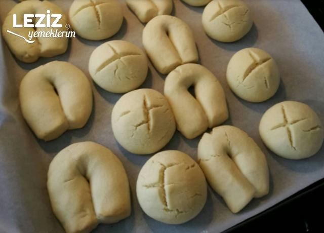 Pastane Usulü Ağızda Dağılan Un Kurabiyesi