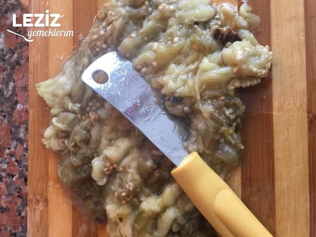 Yoğurtlu Patlıcan Salatası Tarifi