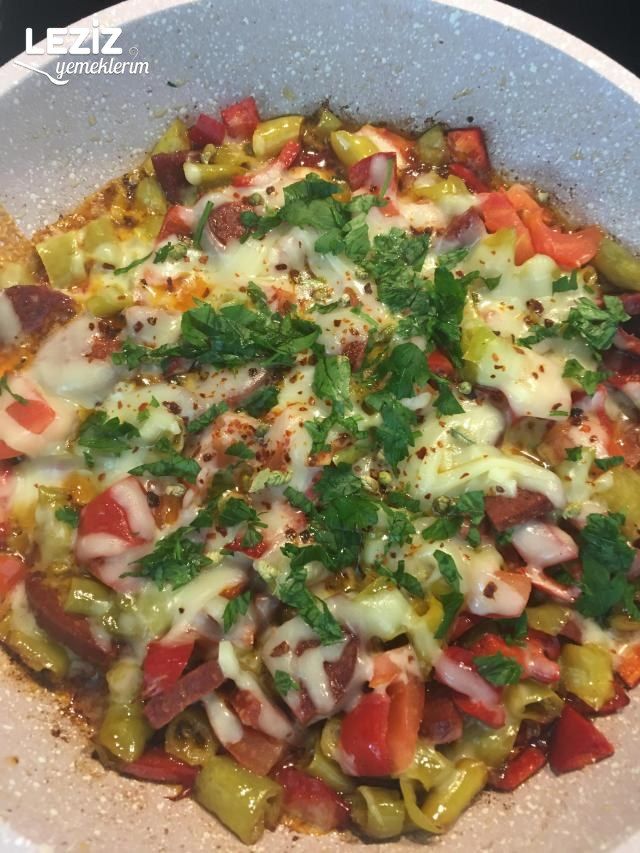 Kahvaltılık Biberli Kaşarlı Sucuk Tarifi