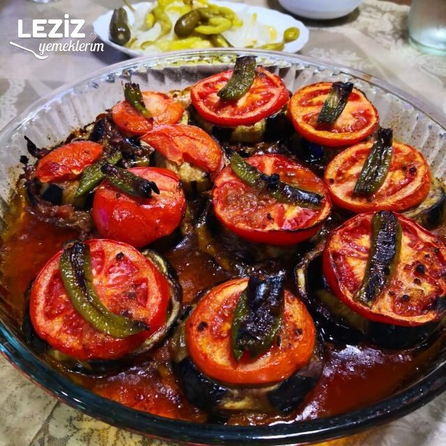 Kıymalı Patlıcan Kule Nasıl Yapılır