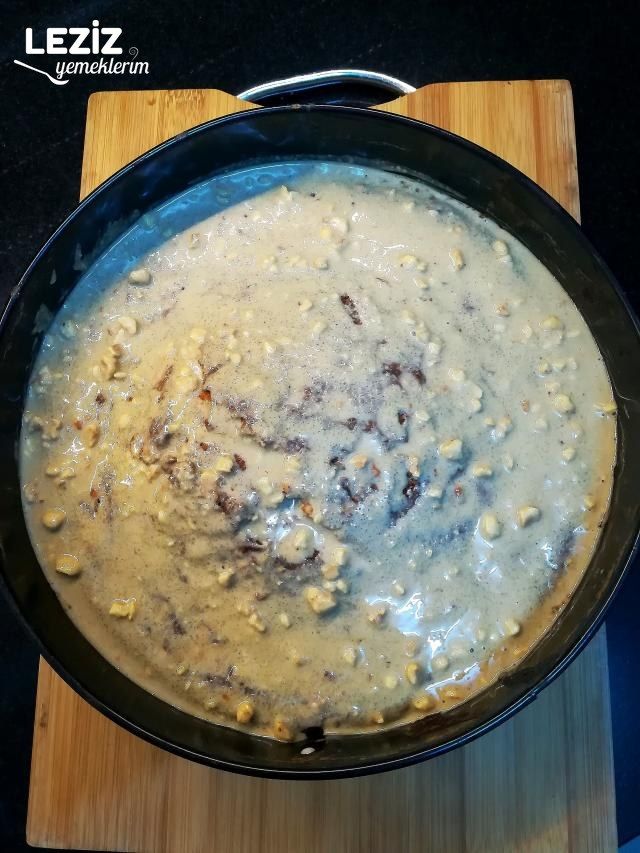 Fındıklı Tahin Mantolu Kek