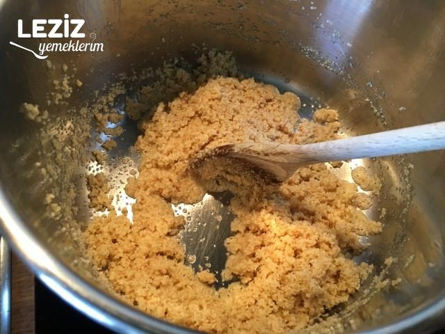 Tam Kıvamında İrmik Helvası Tarifi