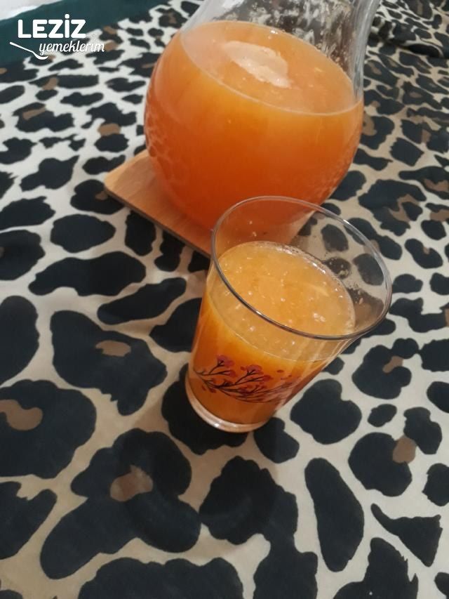 Ballı Mandalinalı Meyve Suyu Nasıl Hazırlanır