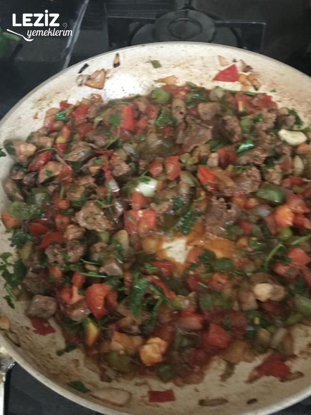 Nefis Saksı Kebabı