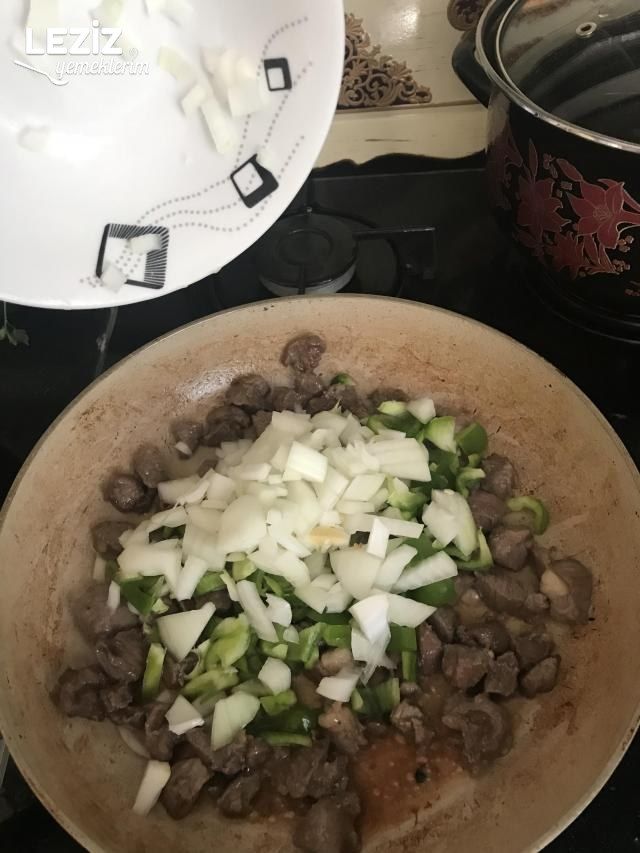 Nefis Saksı Kebabı