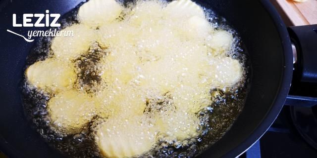 Fırında Köfte Patates (Sarımsaklı)