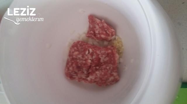 Tost Makinasında Mangal Tadında Köfte