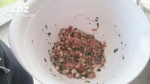 Tost Makinasında Mangal Tadında Köfte